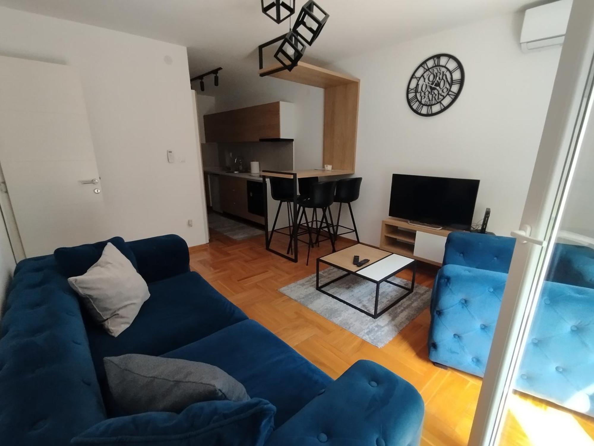 Apartamento Cvetkovic Lux Аpartmani & Free Garaza Vrnjačka Banja Exterior foto